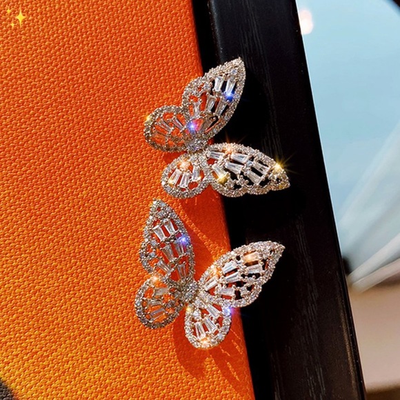 Glamorous Micro Paved Big Butterfly Stud Earrings - Picture 2 of 6